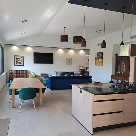 Villa Aix-En-Provence וילה